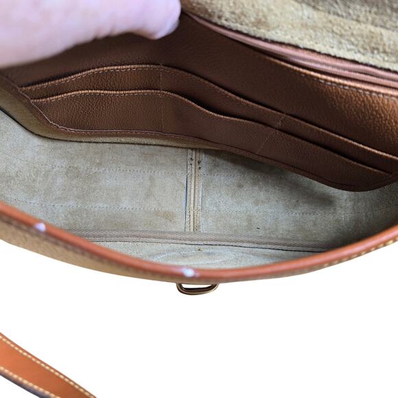 Dooney & Bourke Vintage Equestrian Pebbled Leather Shoulder Bag Cream Brown - Picture 6 of 9